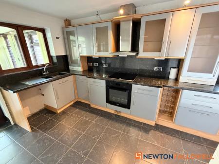 2 bedroom Detached bungalow for sale in Fell Croft, Farndon