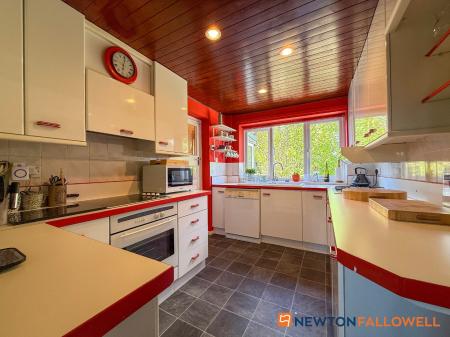 3 bedroom Detached house for sale in Sheridan Close, Balderton