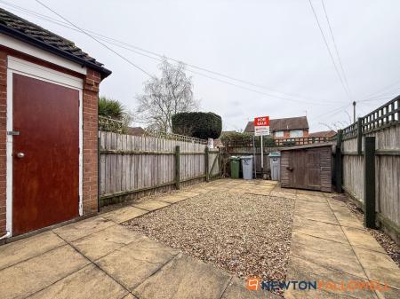 1 bedroom Flat for sale in Willow Road, Balderton, NG24