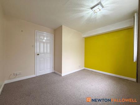 1 bedroom Flat for sale in Willow Road, Balderton, NG24