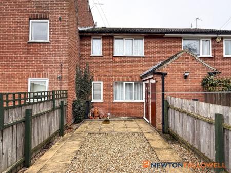 1 bedroom Flat for sale in Willow Road, Balderton, NG24