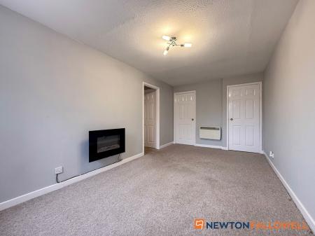 1 bedroom Flat for sale in Willow Road, Balderton, NG24