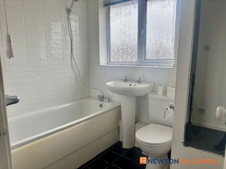 1 bedroom Terraced House for sale in Birch Road, Balderton, NG24