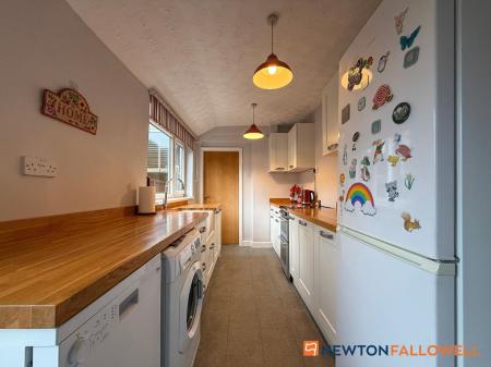 2 bedroom Terraced House for sale in Newton Street, Newark, NG24