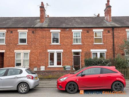 2 bedroom Terraced House for sale in Newton Street, Newark, NG24