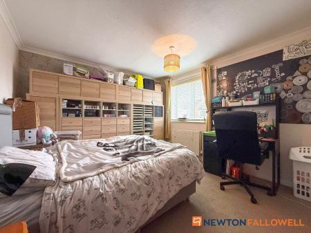 2 bedroom Terraced House for sale in Old Mill Crescent, Newark, NG24