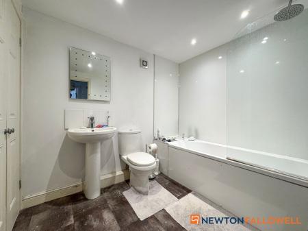 2 bedroom Apartment for sale in Barnby Gate, Barnby House, NG24