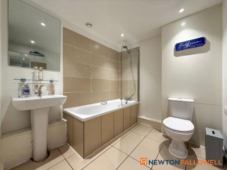 2 bedroom Apartment for sale in Warwick Brewery, The Tankard Building Warwick Brewery, NG24