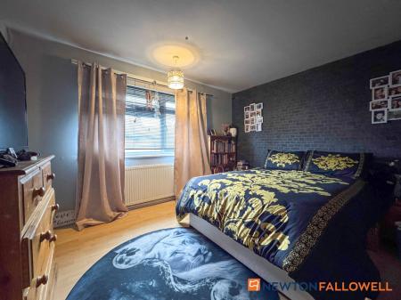 3 bedroom Terraced House for sale in The Meadows, Farndon, NG24