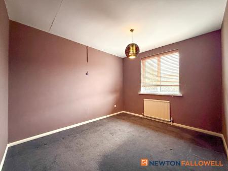 3 bedroom Semi-detached house for sale in Ellerslie Close, Newark, NG24