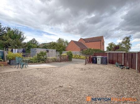 3 bedroom End of terrace house for sale in Green Lane, Dry Doddington, NG23