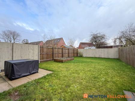 3 bedroom Semi-detached house for sale in Sir Brian Way, Bilsthorpe, NG22