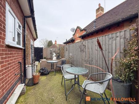 2 bedroom Detached house for sale in London Road, Newark, NG24