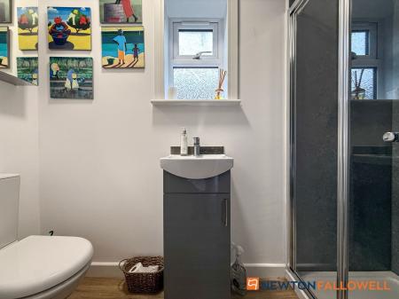 2 bedroom Detached house for sale in London Road, Newark, NG24