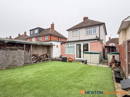 3 bedroom Detached house for sale in Linton Close, Farndon, NG24