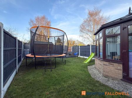 3 bedroom Semi-detached house for sale in Birch Road, Balderton, NG24