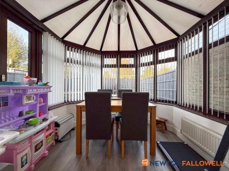 3 bedroom Semi-detached house for sale in Birch Road, Balderton, NG24