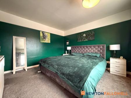 3 bedroom Detached house for sale in Kingsway, Balderton, NG24