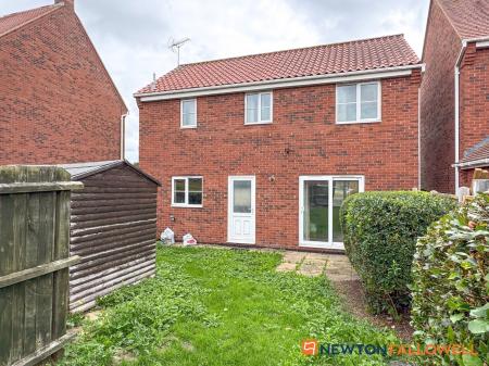 3 bedroom Detached house for sale in Henton Close, Coddington, NG24
