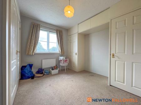 3 bedroom Detached house for sale in Henton Close, Coddington, NG24