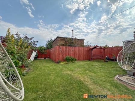 2 bedroom Semi-detached bungalow for sale in Village Way, Farndon, NG24