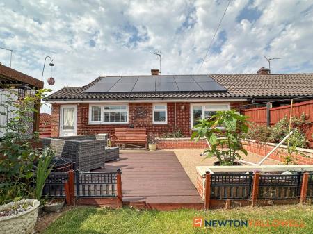 2 bedroom Semi-detached bungalow for sale in Village Way, Farndon, NG24