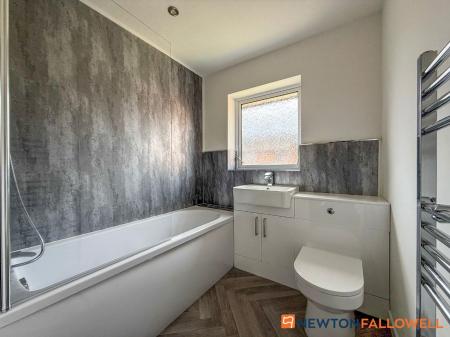 3 bedroom Detached house for sale in Ringrose Close, Newark, NG24