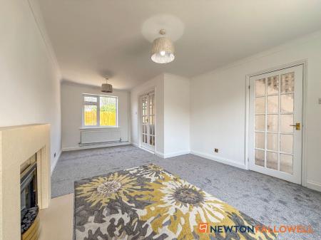 3 bedroom Detached house for sale in Ringrose Close, Newark, NG24