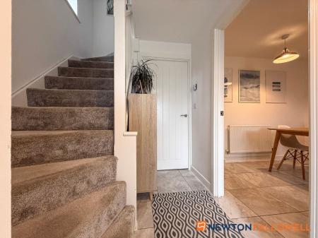 4 bedroom Semi-detached house for sale in Flaxley Lane, Middlebeck, NG24
