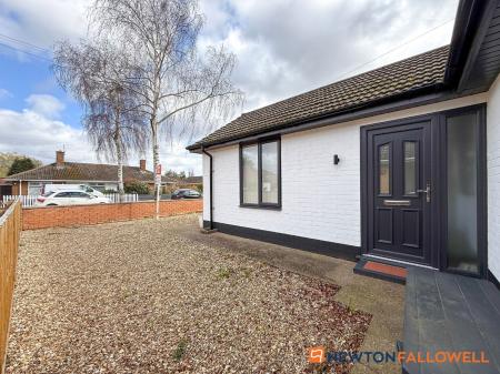 3 bedroom Semi-detached bungalow for sale in Village Way, Farndon, NG24