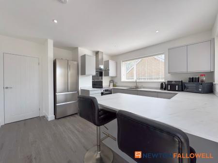 3 bedroom Semi-detached bungalow for sale in Village Way, Farndon, NG24