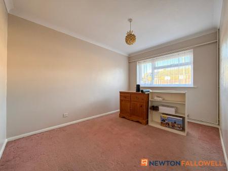 3 bedroom Detached bungalow for sale in Grange Road, Newark, NG24