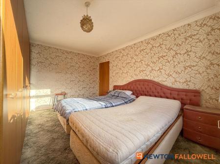 3 bedroom Detached bungalow for sale in Grange Road, Newark, NG24