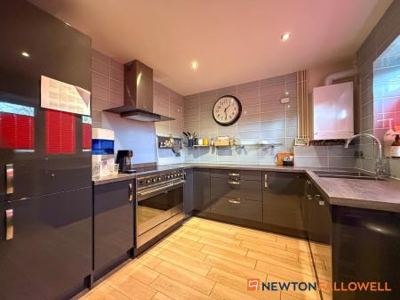 3 bedroom Detached bungalow for sale in Jasmine Court, Balderton, NG24