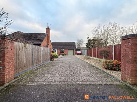 2 bedroom Detached bungalow for sale in Marrison Court, Farndon, NG24