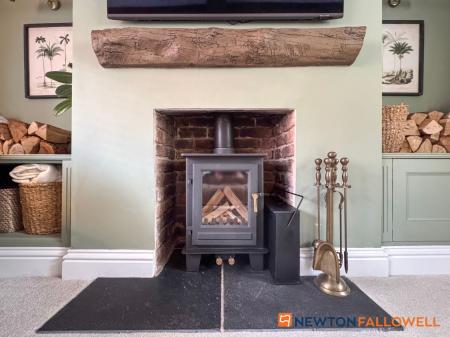2 bedroom Cottage for sale in Low Street, Elston, NG23