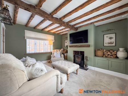 2 bedroom Cottage for sale in Low Street, Elston, NG23