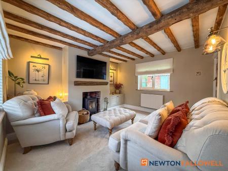 2 bedroom Cottage for sale in Low Street, Elston, NG23