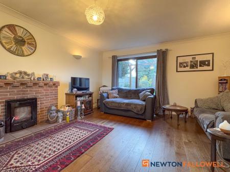3 bedroom Detached house for sale in High Street, Swinderby, LN6