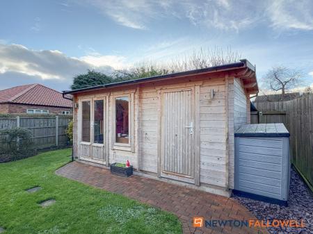 3 bedroom Detached house for sale in High Street, Swinderby, LN6