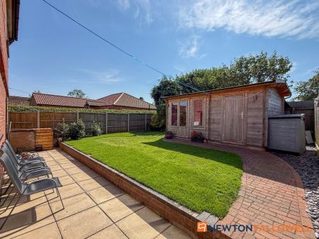 3 bedroom Detached house for sale in High Street, Swinderby, LN6