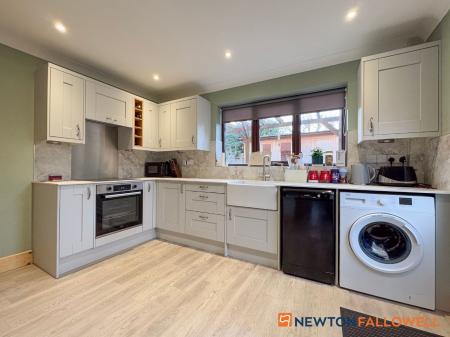 3 bedroom Detached house for sale in High Street, Swinderby, LN6