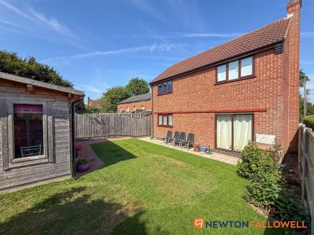 3 bedroom Detached house for sale in High Street, Swinderby, LN6