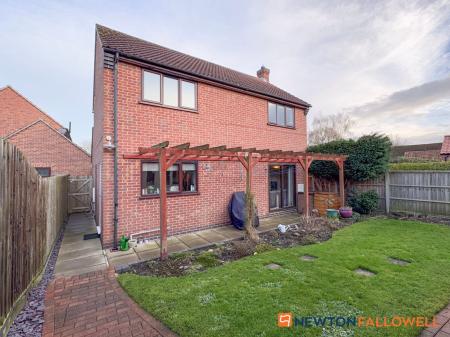 3 bedroom Detached house for sale in High Street, Swinderby, LN6