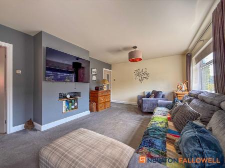 3 bedroom Detached house for sale in Whomsley Close, Newark, NG24