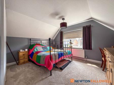 3 bedroom Detached house for sale in Whomsley Close, Newark, NG24