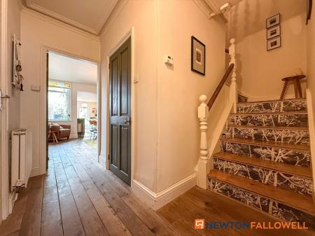 4 bedroom End of terrace house for sale in Harcourt Street, Newark, NG24