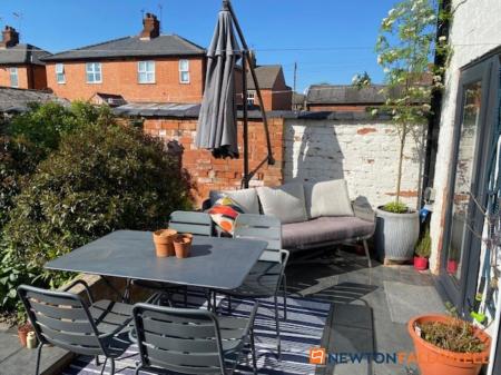4 bedroom End of terrace house for sale in Harcourt Street, Newark, NG24