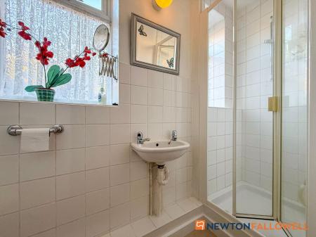2 bedroom Apartment for sale in Barnby Road, The Bell Tower Barnby Road, NG24