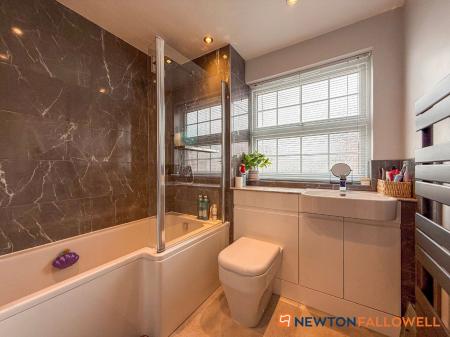 4 bedroom Semi-detached house for sale in Skayman Fields, Carlton-Le-Moorland, LN5